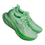 Asics Novablast 4 Illuminate נעליים