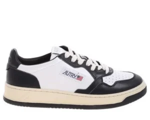 Autry Medalist Low Black White Toe סניקרס