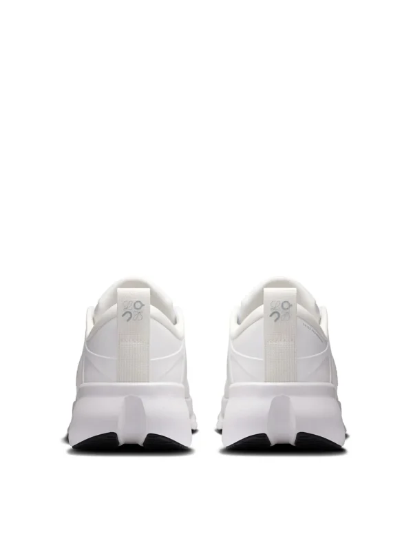 On Cloudsolo LOEWE White נעלי ספורט יומיומיות