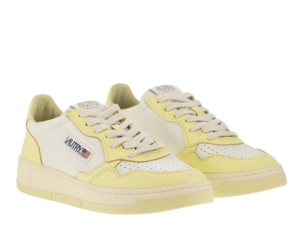 Autry Medalist Bicolor Low-Top סניקרס