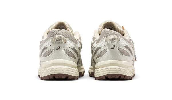 Asics Gel Venture 6 Beige נעליים