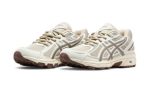 Asics Gel Venture 6 Beige נעליים