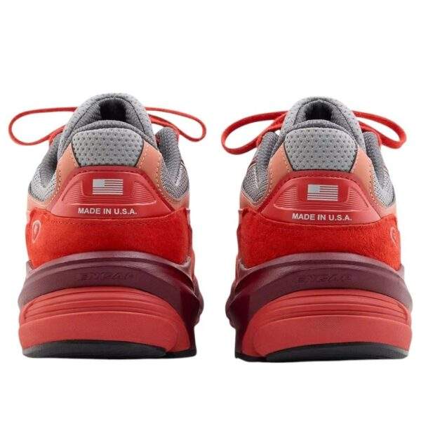 New Balance 990v6 ‘Community Red’ סניקרס