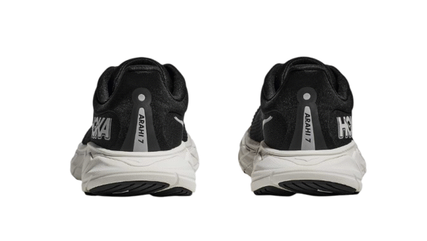 Hoka Arahi 7 Black / White נעלי ריצה