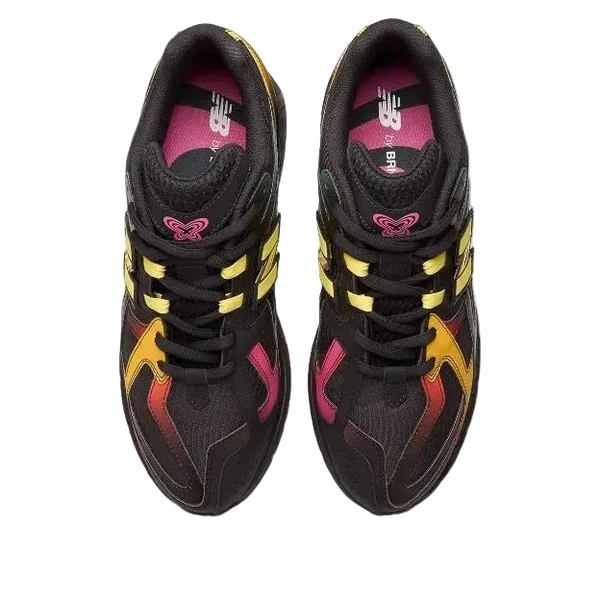 New Balance 1906U Bricks & Wood Echoes of a Butterfly נעלי סניקרס