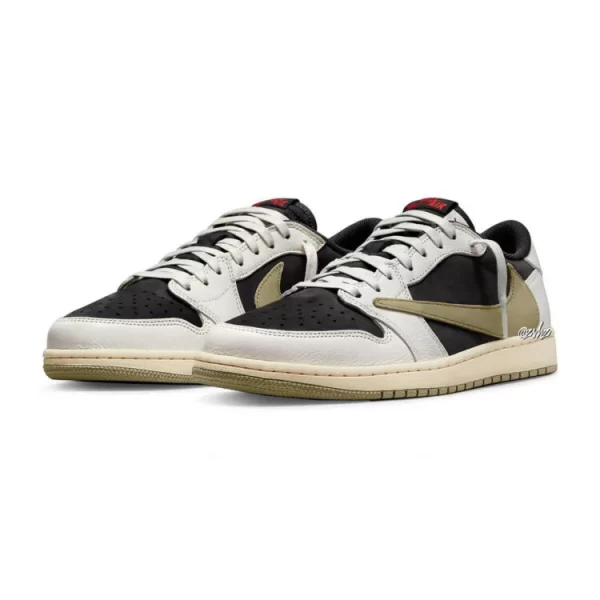 Travis Scott X Nike Air Jordan 1 Low Olive סניקרס