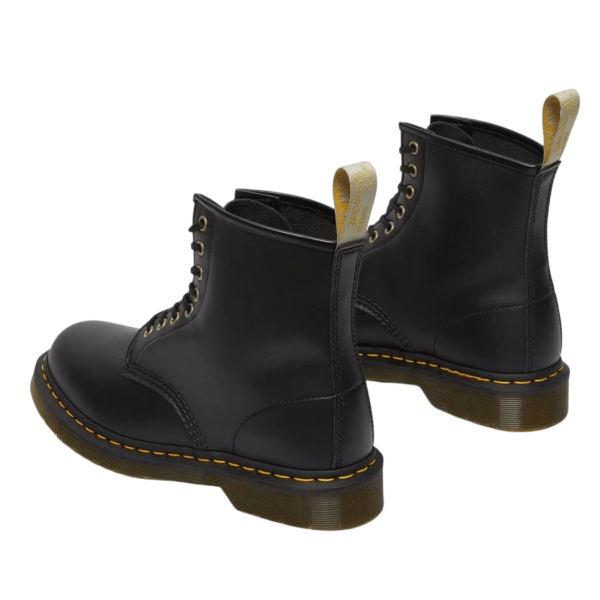 Dr. Martens 1460 Lace Up Boots מגפיים