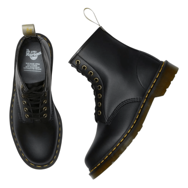 Dr. Martens 1460 Lace Up Boots מגפיים