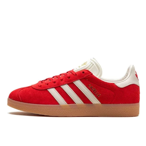 Adidas Gazelle Better Scarlet Aluminum Gum נעלי