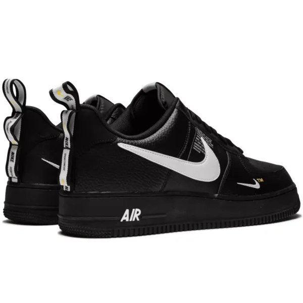 Nike Air Force 1 ’07 LV8 Utility Black סניקרס