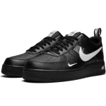Nike Air Force 1 ’07 LV8 Utility Black סניקרס