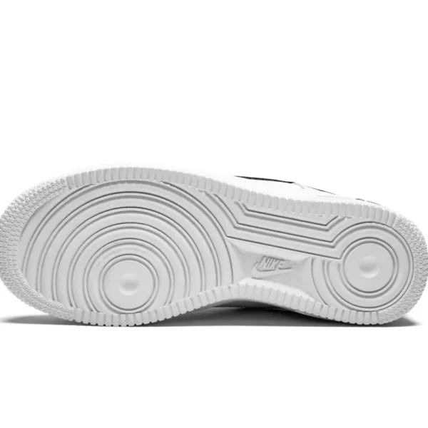 Nike Air Force 1 ’07 LV8 Utility White סניקרס