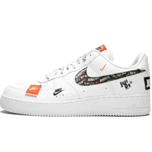 Nike Air Force 1 Just Do It Total White סניקרס