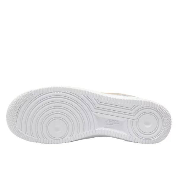 Nike Air Force 1 Low ’07 Brushstroke Solar Flare סניקרס