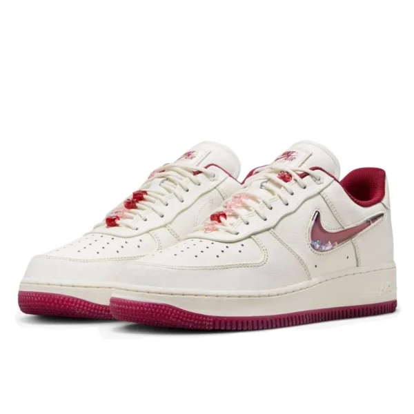 Nike Air Force 1 Low ’07 SE PRM Valentine’s Day (2024) סניקרס