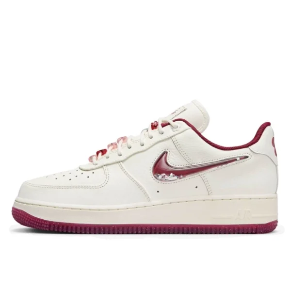 Nike Air Force 1 Low ’07 SE PRM Valentine’s Day (2024) סניקרס
