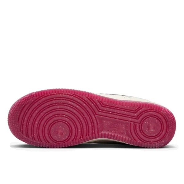 Nike Air Force 1 Low ’07 SE PRM Valentine’s Day (2024) סניקרס