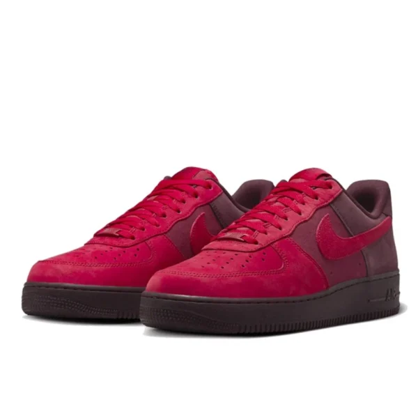 Nike Air Force 1 Low Layers of Love סניקרס