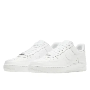 Air-force-1-low-le-triple-white-1-600×600