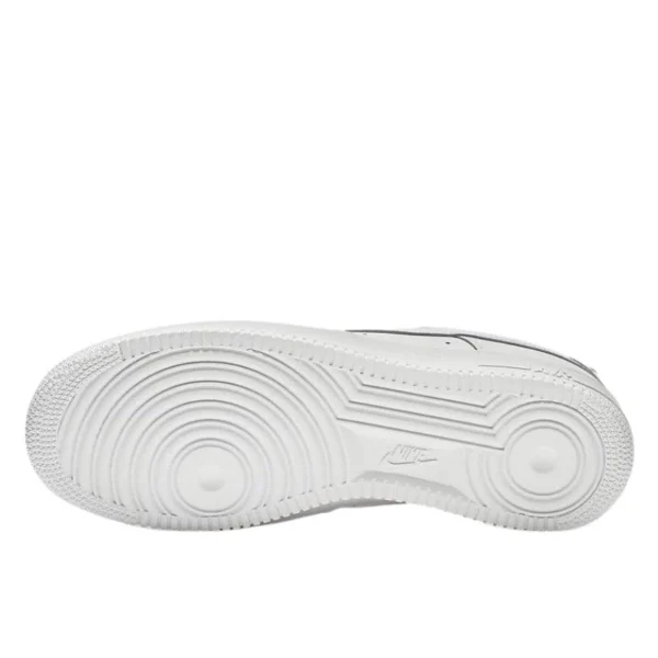 Nike Air Force 1 Low LE Triple White סניקרס