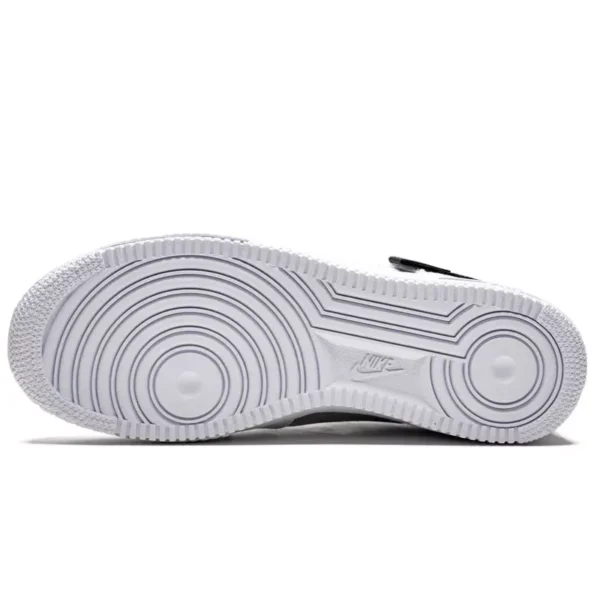 Nike Air Force 1 Low Type סניקרס