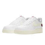 Nike Air Force 1 Low Valentines Day 2021 סניקרס