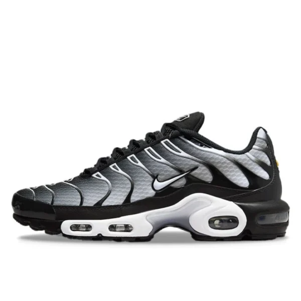 Nike Air Max Plus Black Metallic Silver נעלי