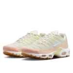 Nike Air Max Plus Crimson Tint נעלי