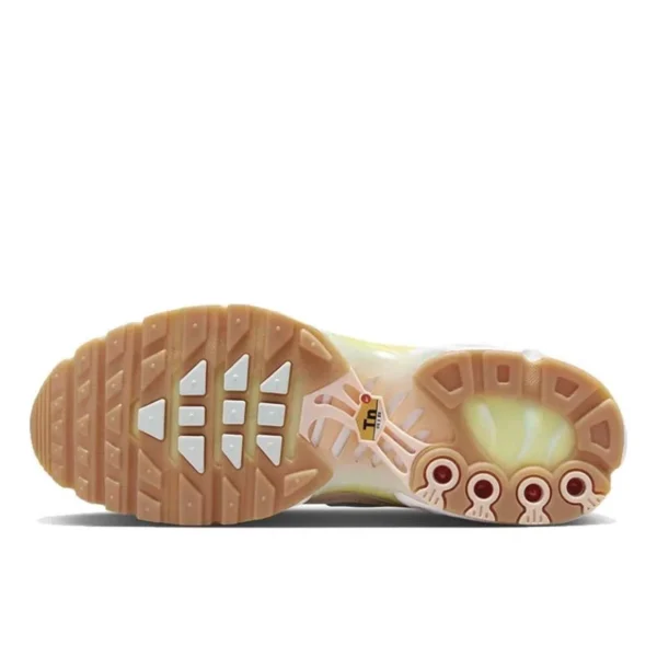 Nike Air Max Plus Crimson Tint נעלי
