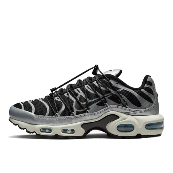 Nike Air Max Plus Lace Toggle Utility Black Grey נעלי