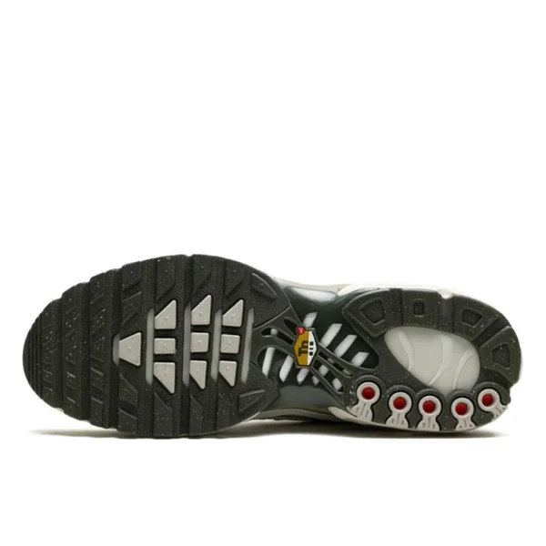 Nike Air Max Plus Light Bone נעלי