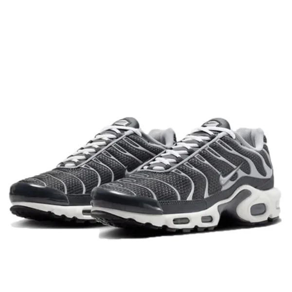 Nike Air Max Plus SE Greyscale Cool Grey נעלי