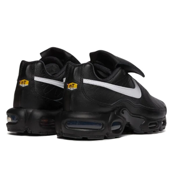 Nike Air Max Plus Tiempo Black White נעלי