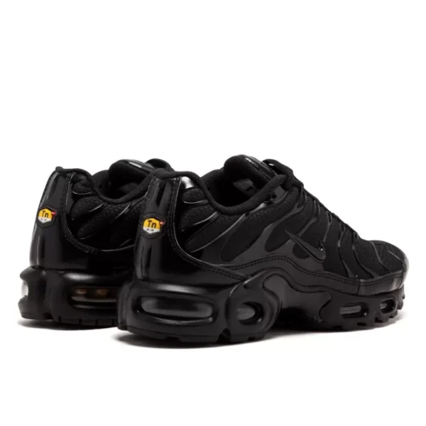 Nike Air Max TN Plus Triple Black נעלי