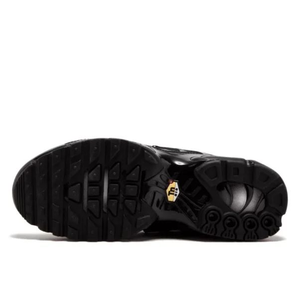 Nike Air Max TN Plus Triple Black נעלי