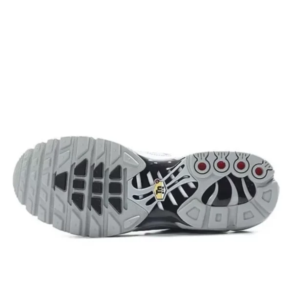 Nike Air Max TN Plus Wolf Grey נעלי