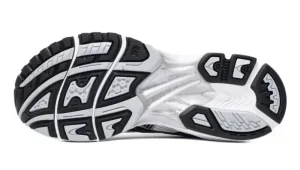 Asics-gel-kayano-14-white-fjord-grey-600×340