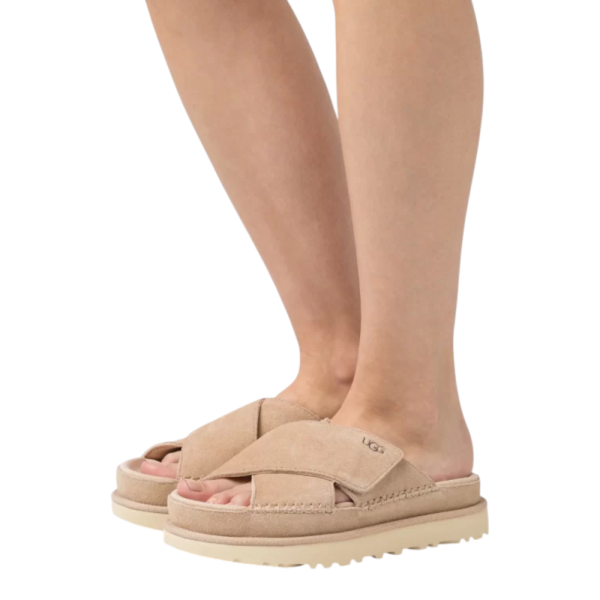 UGG Goldenstar Cross Sandals Drfitwood סנדלי האג