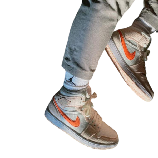 Nike Air Jordan 1 Mid SE Corduroy Sail סניקרס