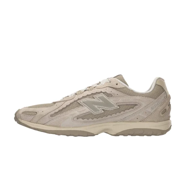 New Balance 204L Sea Salt סניקרס