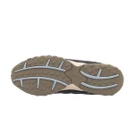 New Balance 204L Black Magnet סניקרס