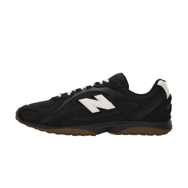 New Balance 204L Black סניקרס