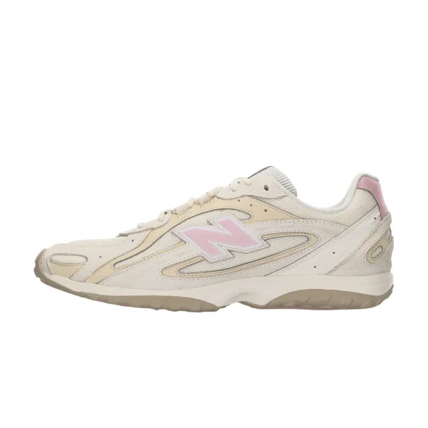 New Balance 204L Sea Salt Stone Pink סניקרס