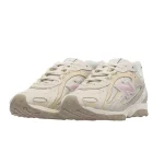 New Balance 204L Sea Salt Stone Pink סניקרס