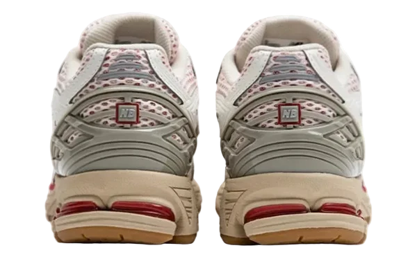 New Balance 1906 נעלי סניקרס – Sea Salt True Red