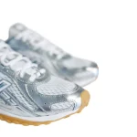 New Balance 204L Silver סניקרס