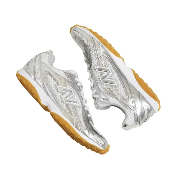 New Balance 204L Silver סניקרס