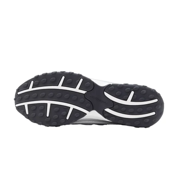 New Balance 204L Light Silver-Colored Metallic סניקרס