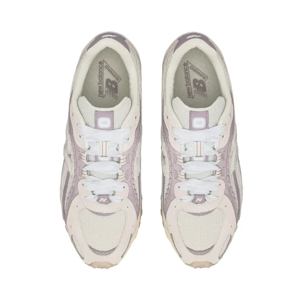 New Balance 204L Reflection Truffle Salt סניקרס
