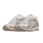 New Balance 204L Reflection Truffle Salt סניקרס